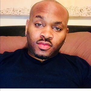 Meet your Posher, Devin